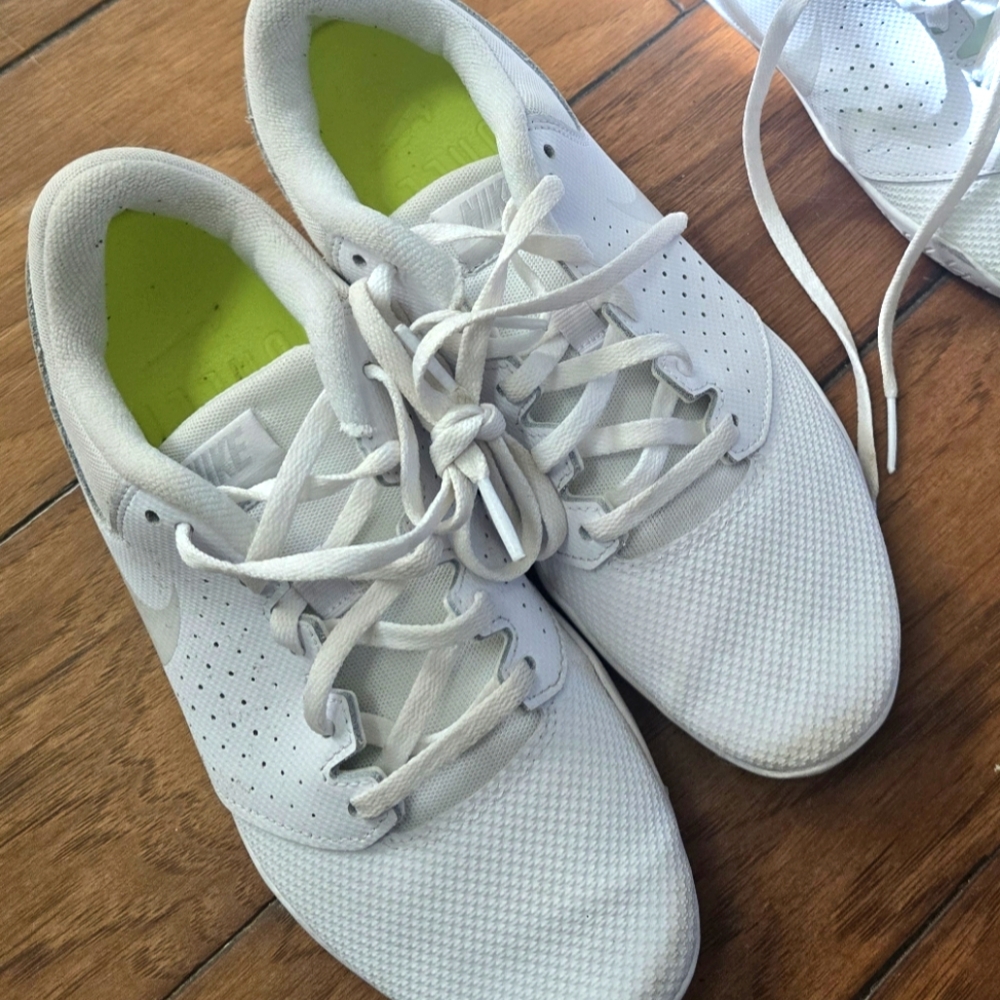 Nike cheer shoes